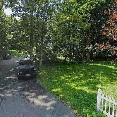 2 Liberty St, Clinton, MA 01510