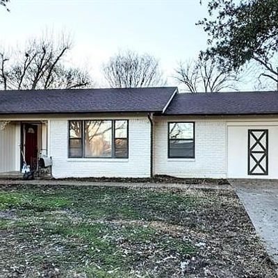 1608 Holt St, Fort Worth, TX 76103