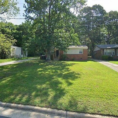 1719 Pichard St, Greensboro, NC 27401