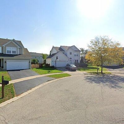 2221 Beaumont Ct, Aurora, IL 60502