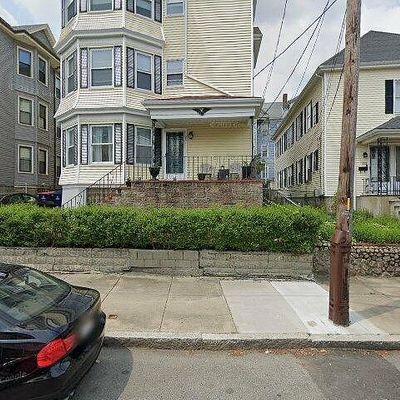 231 Myrtle St, New Bedford, MA 02746