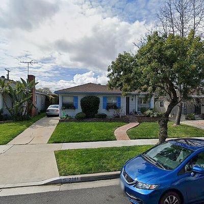 2381 Pepperwood Ave, Long Beach, CA 90815