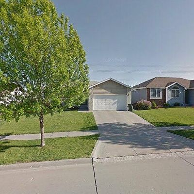 2042 Vavrina Ln, Lincoln, NE 68512