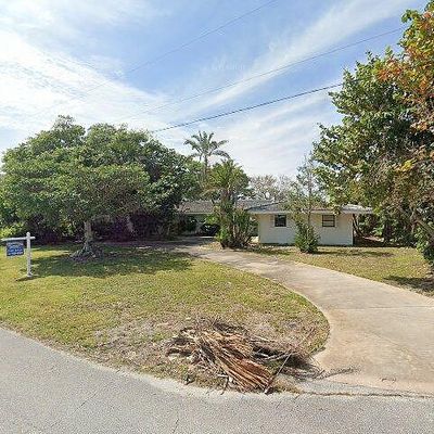 21 W Point Dr, Cocoa Beach, FL 32931