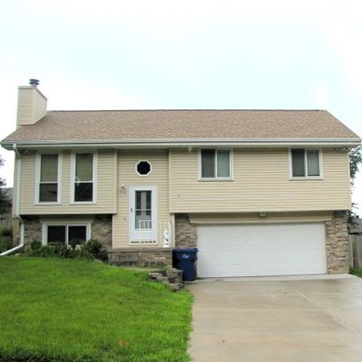 2110 Corn Dr, Papillion, NE 68046