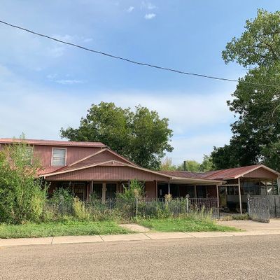 274 W Quemado Ave, Quemado, TX 78877