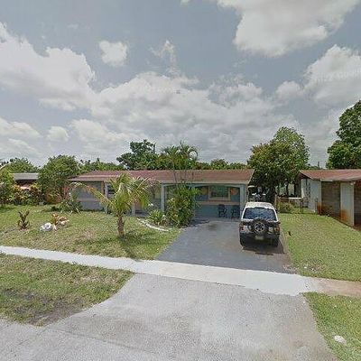 2941 Nw 44 Th Ave, Lauderdale Lakes, FL 33313