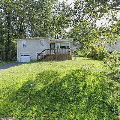 30 Mast Rd, Hopatcong, NJ 07843