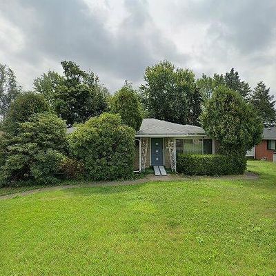303 Henry Dr, Irwin, PA 15642