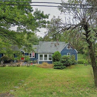 335 Fairmount Rd, Long Valley, NJ 07853