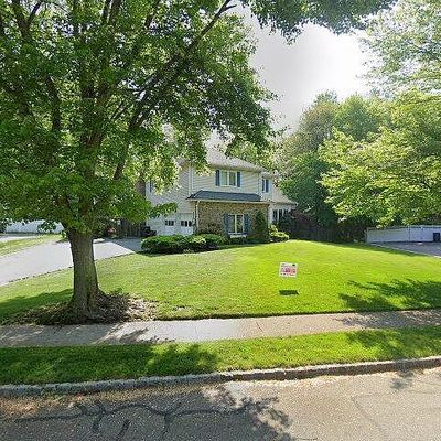 34 Cottonwood Rd, Morristown, NJ 07960