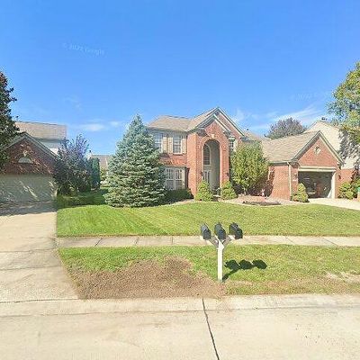 34495 Orsini Dr, Sterling Heights, MI 48312