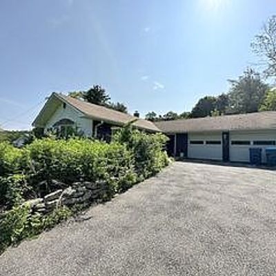 36 Finlay Rd, Fiskdale, MA 01518