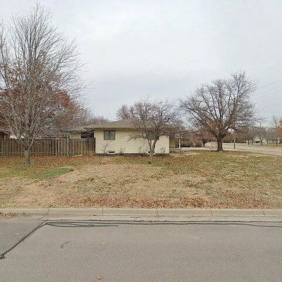 330 E William St, Hesston, KS 67062