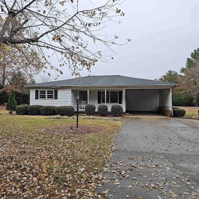 587 Morningstar Lake Rd, Forest City, NC 28043