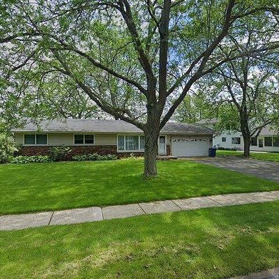 520 N View St, Hinckley, IL 60520