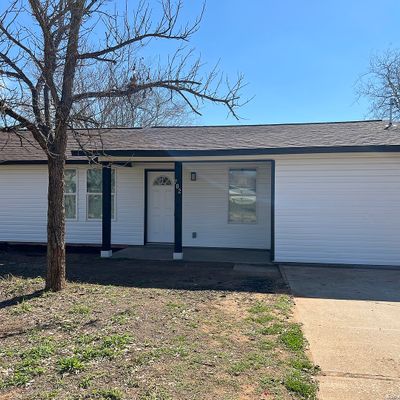 702 Orange St, Jourdanton, TX 78026