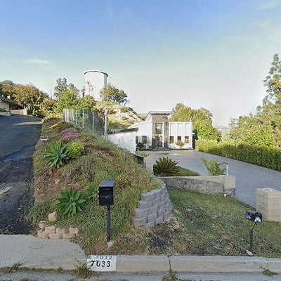 7027 Estepa Dr, Tujunga, CA 91042