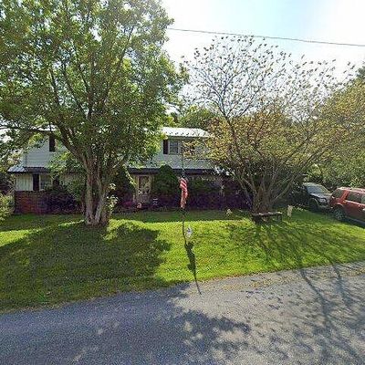 740 S Custer Ave, New Holland, PA 17557