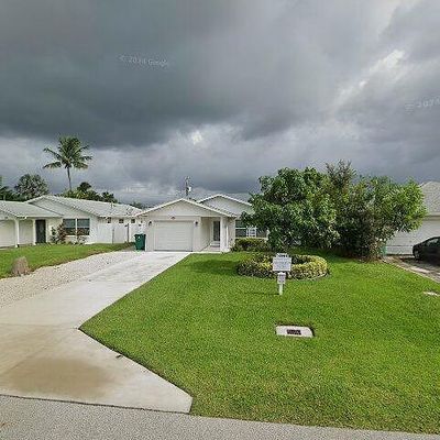 629 95 Th Ave N, Naples, FL 34108