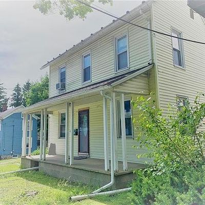 852 Market St, Bangor, PA 18013