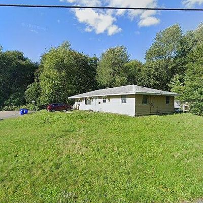 90 Roseen Rd, Holbrook, MA 02343