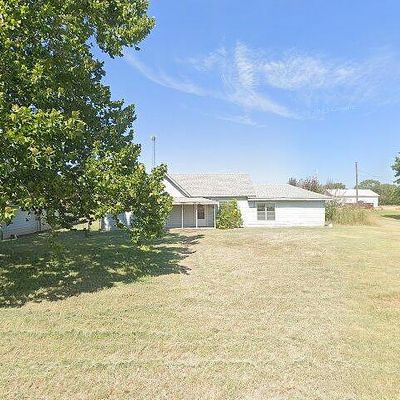 901 S 9 Th St, Comanche, OK 73529