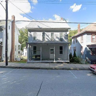 94 E Main St, Windsor, PA 17366