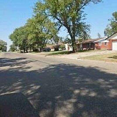 809 Arcade Ave, Goodland, KS 67735