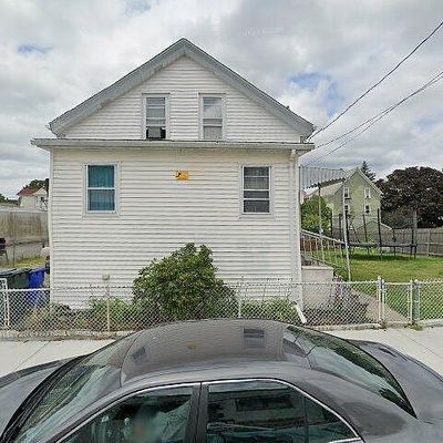 81 Barrett St, Fall River, MA 02724