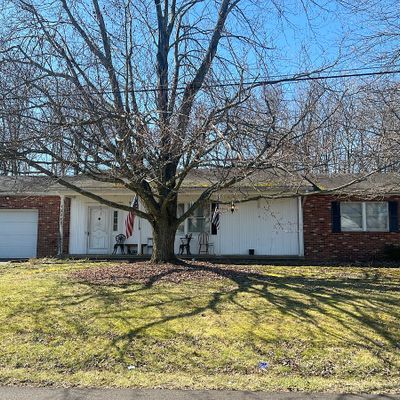 13343 Betty Ave Nw, Uniontown, OH 44685