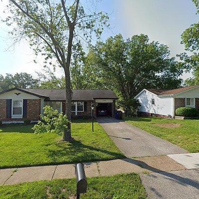 1980 Centurion Dr, Fenton, MO 63026