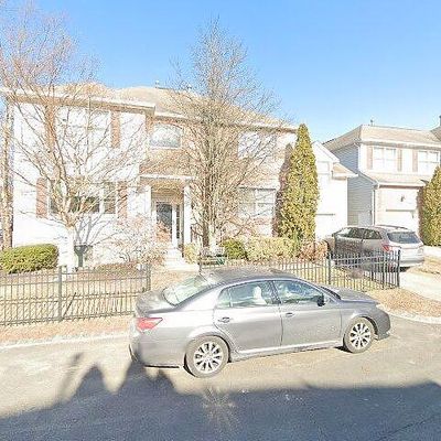 200 Twin Oaks Dr, Lakewood, NJ 08701