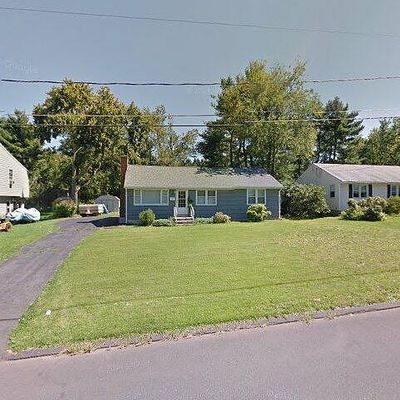 18 High Ridge Rd, Ellington, CT 06029