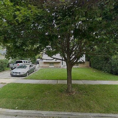 2304 Edgewood Rd, Waukegan, IL 60087