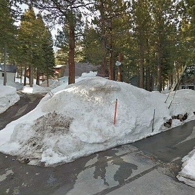 21 Slalom Ln, Mammoth Lakes, CA 93546