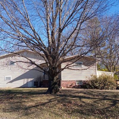 2112 Country Club Dr, Belleville, KS 66935