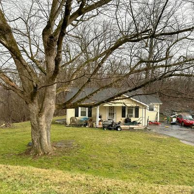 215 Hart Rd, Elizabethton, TN 37643