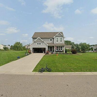 287 Shinnecock Dr, Brighton, MI 48114