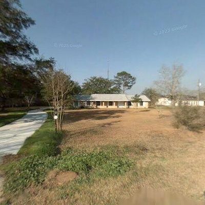 3705 Avon Ave, Moss Point, MS 39563