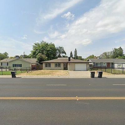 409 W Walnut Ave, Visalia, CA 93277