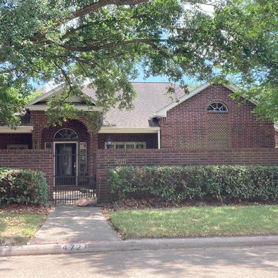 4727 Cashel Castle Dr, Houston, TX 77069