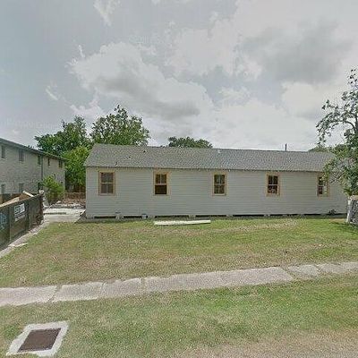 6608 Dauphine St, Arabi, LA 70032