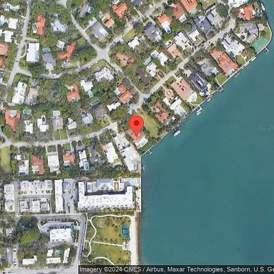 586 Sabal Palm Rd, Miami, FL 33137