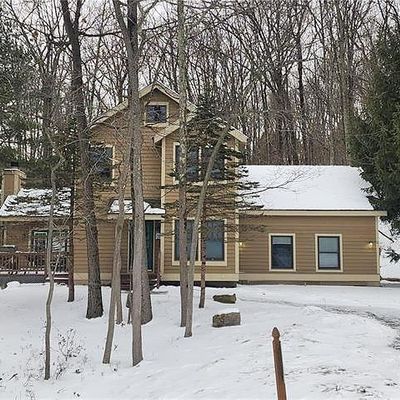 782 Lower Deer Valley Rd, Tannersville, PA 18372