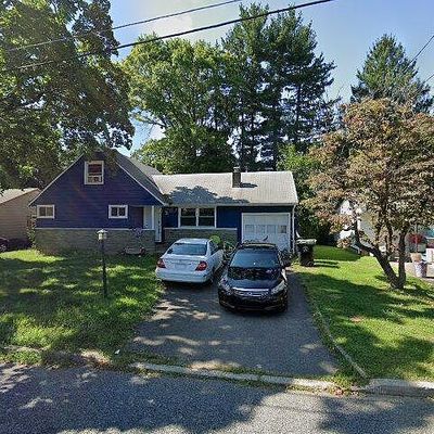 8 Miller Ave, Washington, NJ 07882