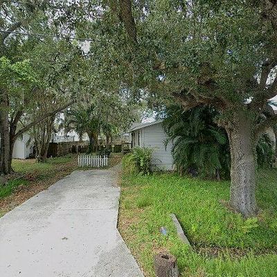 723 Manatee Ave, Ellenton, FL 34222