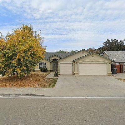 1000 Harbor Ct, Madera, CA 93637