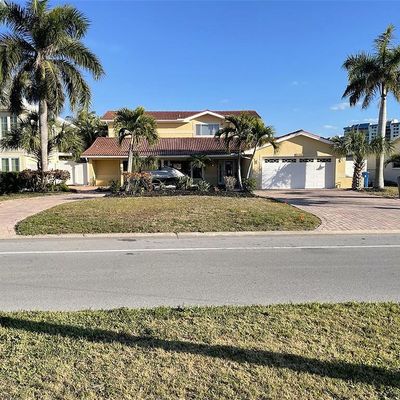 10081 Paradise Blvd, Treasure Island, FL 33706