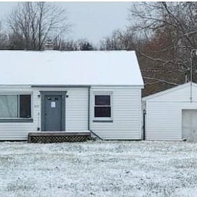 11157 W Jolly Rd, Lansing, MI 48911